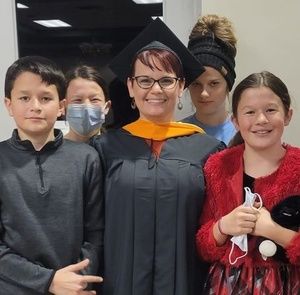 Meet your Posher, Leslie